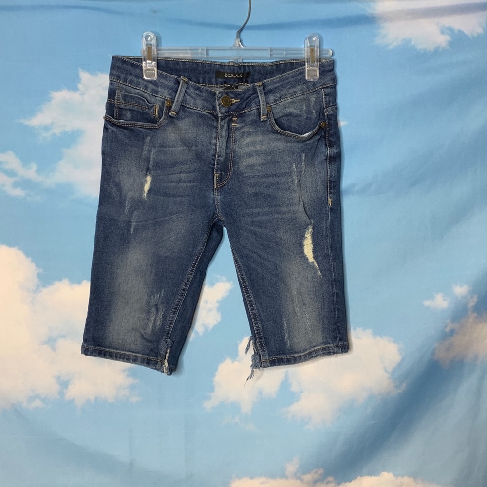 21 Men- Bermuda Jean Shorts size 29